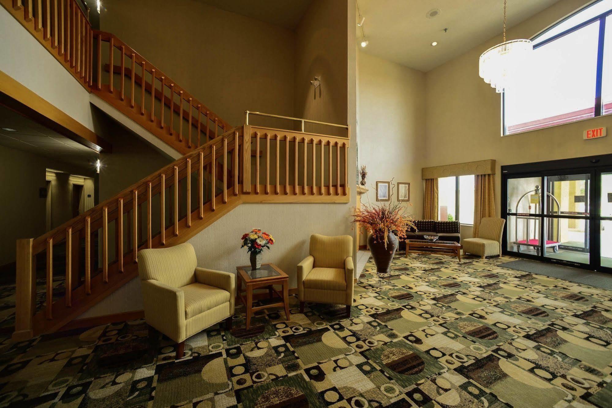 Hotel Baymont By Wyndham Marion Esterno foto