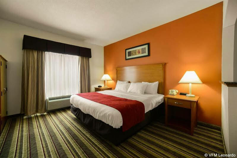 Hotel Baymont By Wyndham Marion Esterno foto